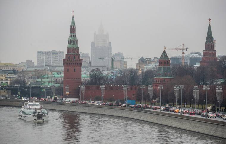 Кремль не рассматривает вариант переезда министерств в регионы