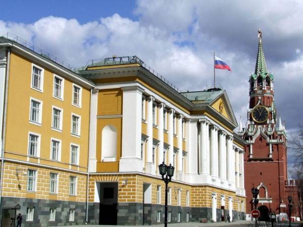 Кремль не намерен вмешиваться в работу СК по делу Голунова