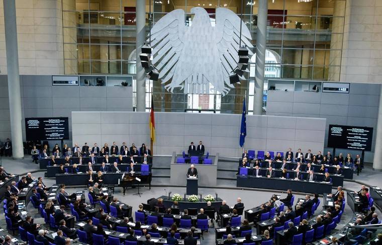 Бундестаг призвал не умалять вину нацистов