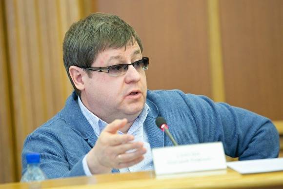 В Екатеринбурге предложили переписать федеральный закон, чтобы ставить мэрам «двойки»
