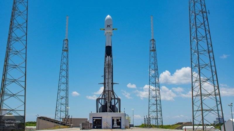 Ракета Falcon 9 стартовала на орбиту с новой партией интернет-спутников