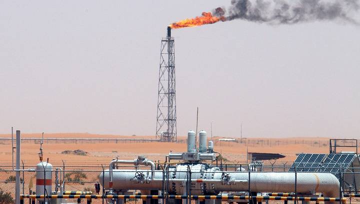 Хуситы опять разбомбили нефтяной объект Saudi Aramco