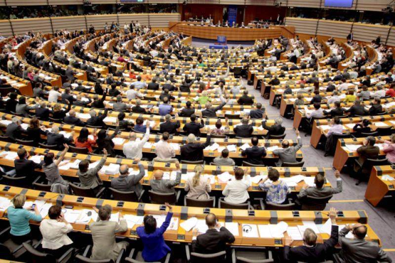 Европарламент одобрил соглашение о Брексите