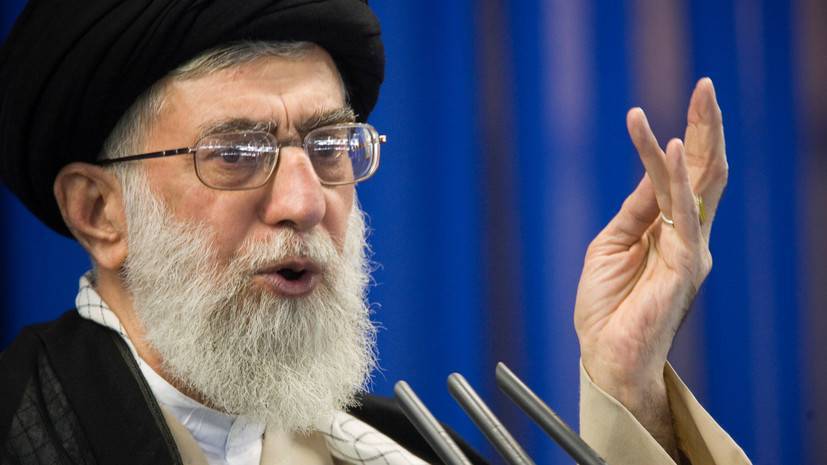 Хаменеи пригрозил отомстить за гибель генерала КСИР в Ираке