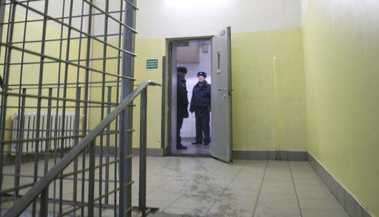 Сотрудников кемеровского СИЗО наказали за нарушение прав заключенных
