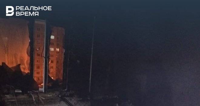 В Казани выясняют обстоятельства пожара из-за пиротехники, попавшей в окно