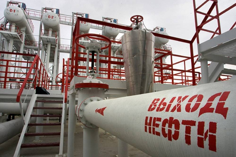 Россия полностью остановила поставки нефти в Белоруссию. Транзит продолжается