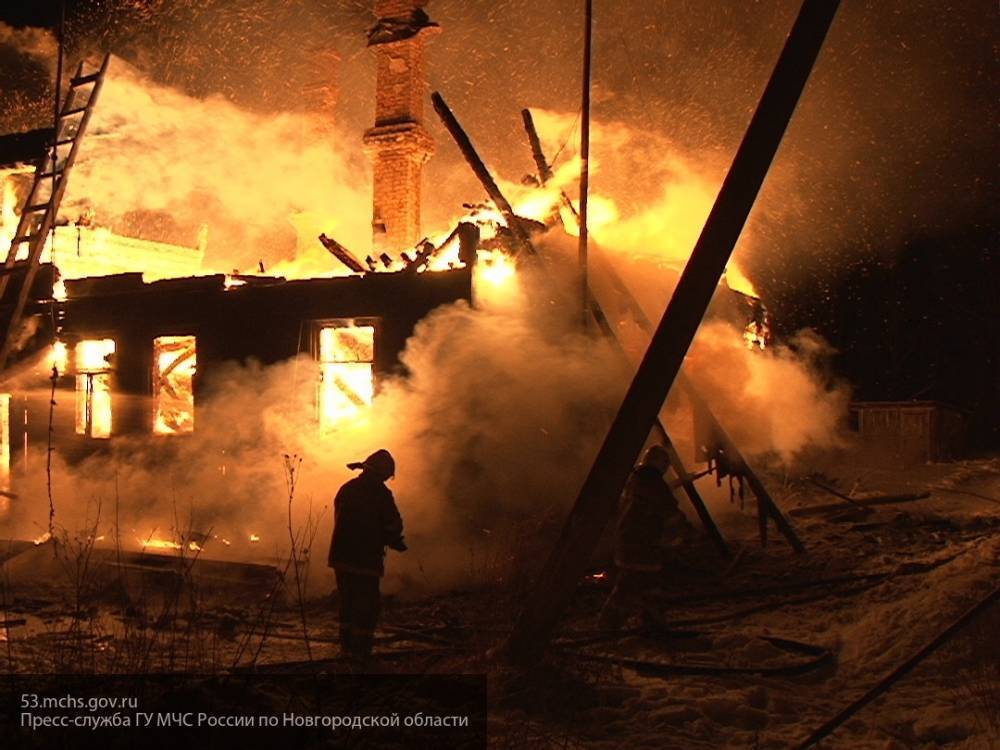 Четыре человека стали жертвами пожара в частном доме в Подмосковье