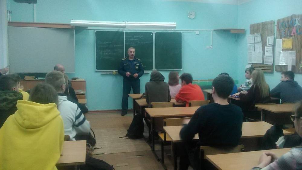 Сотрудники ГИМС рассказали школьникам Олонецкого района о правилах безопасности на воде