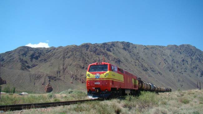 Киргизия начала поставки мазута в Грузию по железной дороге