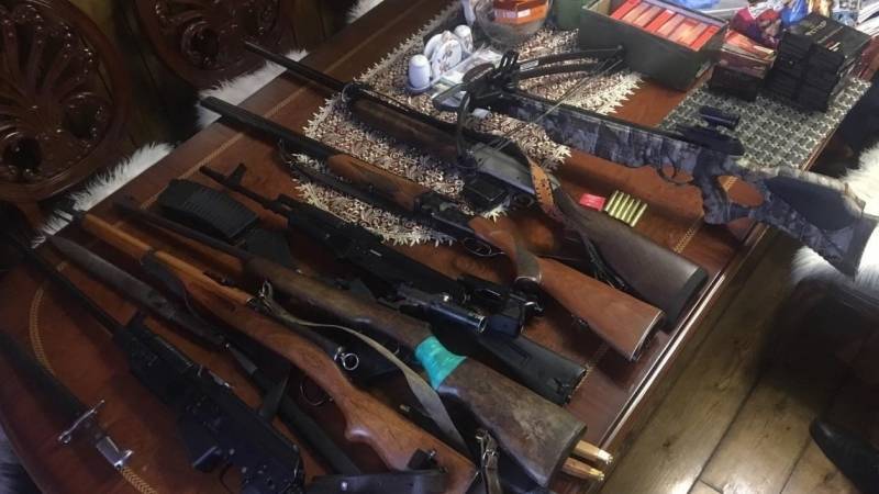 Сотрудники ФСБ разоблачили преступную группу, создавшую подпольную оружейную мастерскую