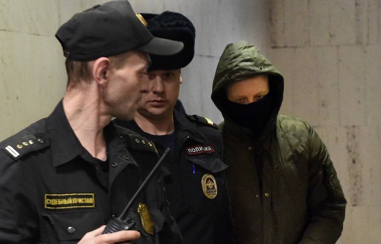 Суд арестовал оперативника Феофанова по делу Голунова