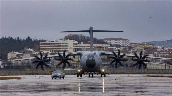 Военно-транспортный борт Турции эвакуирует граждан четырёх стран из Ухани