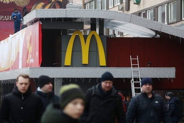 «Макдональдс» на Пушкинской площади в Москве отменил акцию 31 января из-за коронавируса