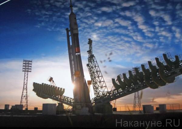 Астронавты NASA получат два места на российских "Союзах" на ближайшие "рейсы"