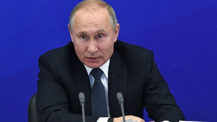 Путин не подпишет поправки к Конституции, пока их не одобрят россияне