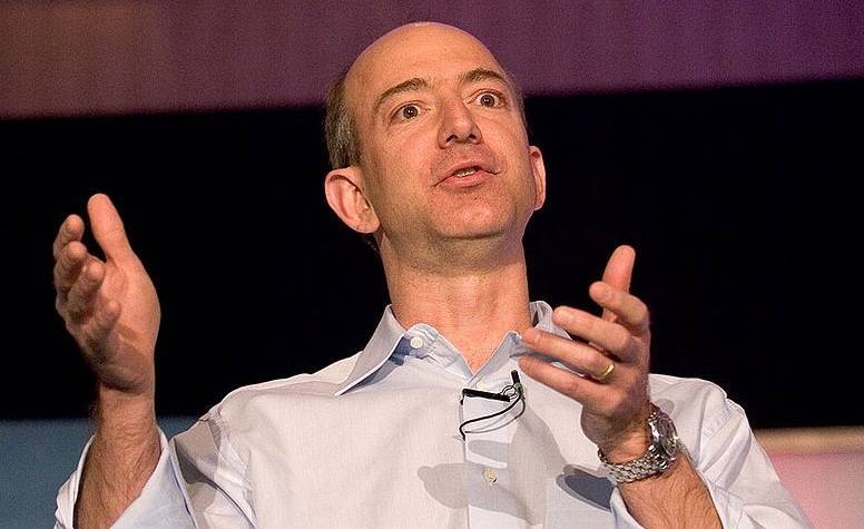 Создатель Amazon разбогател на 13 миллиардов долларов за 15 минут