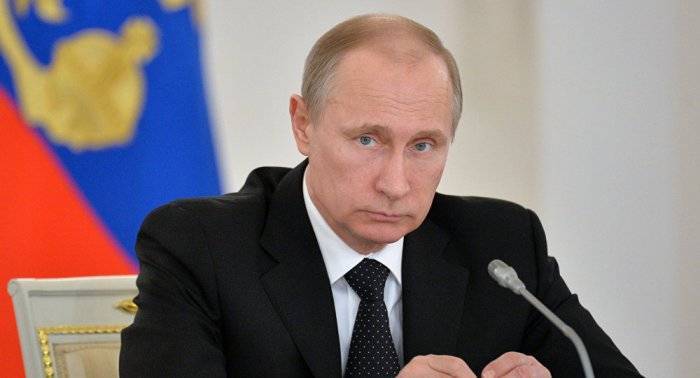 Путин призвал «выметать» чиновников-хамов из власти