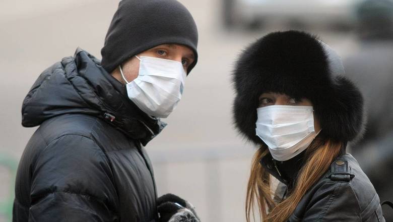 Без нежностей! Роспотребнадзор предостерег россиян от поцелуев на фоне коронавируса