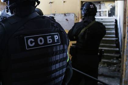 Спецназ взял штурмом квартиру россиянина со схроном оружия