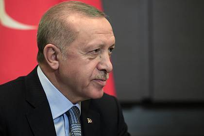 Эрдоган пригрозил новой военной операцией в Сирии