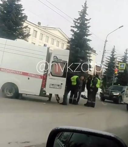 В Кузбассе внедорожник сбил женщину на пешеходном переходе