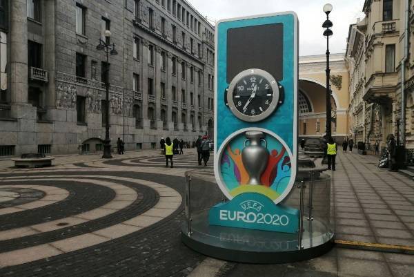 Часы чемпионата Европы по футболу в Петербурге полностью вышли из строя