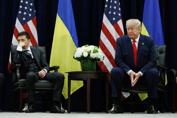 На фоне импичмента: Трампу не дали урезать военную помощь Украине