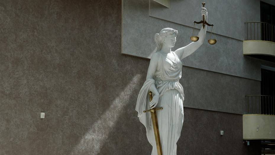 Суд оштрафовал петербуржца за оскорбление бывшей жены по sms