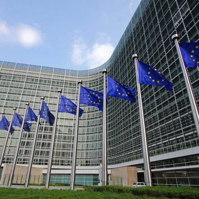 Еврокомиссия выделит на исследования по коронавирусу 10 млн евро