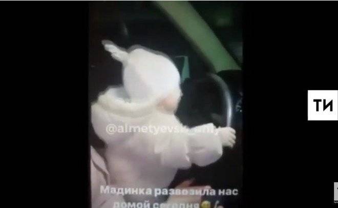 Жительница Татарстана посадила за руль автомобиля восьмимесячную дочь — видео