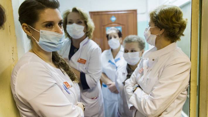ФАС проверит данные о росте цен на маски и лекарства в России