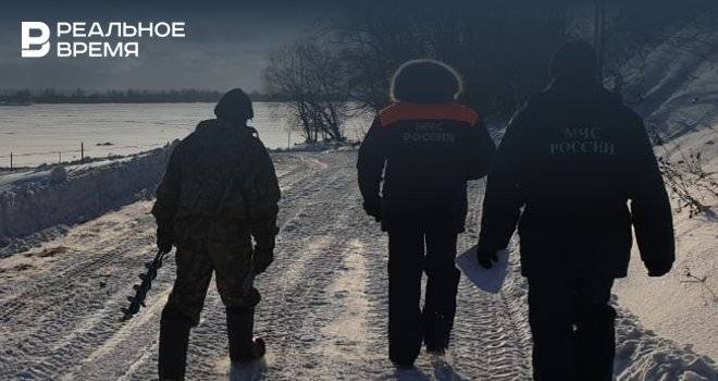 Спасатели в РТ помогли замерзающей в сломанной машине женщине