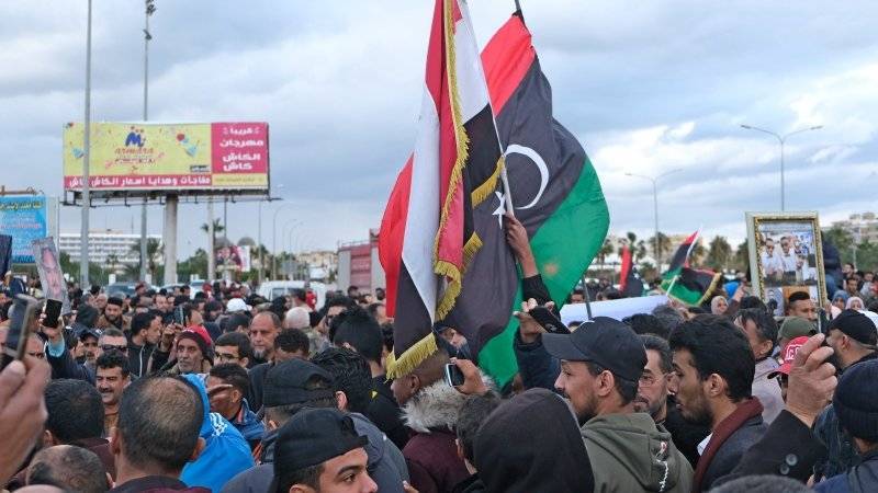 Протестующие в Бенгази уверены, что военная помощь Турции не поможет врагам Ливии