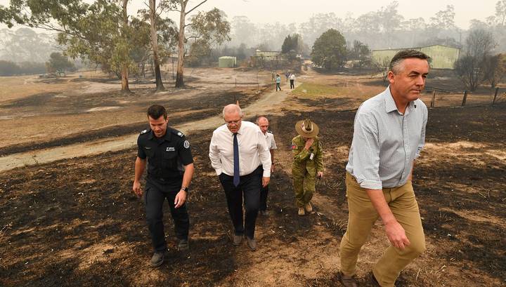 Премьер Австралии призвал к тушению лесных пожаров почти 3 тысячи военных