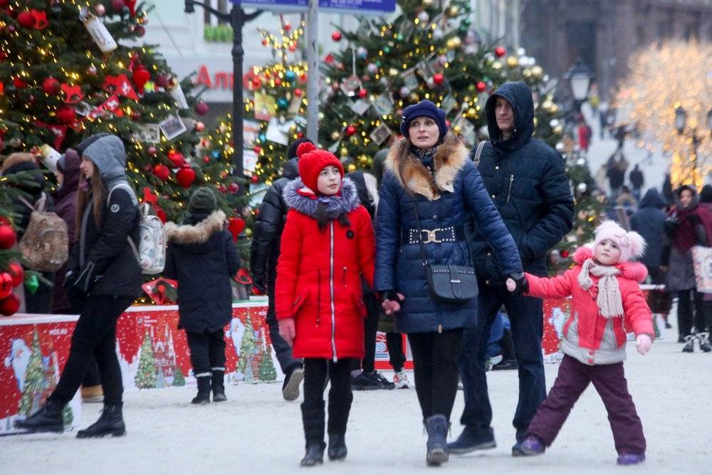 Пасмурная погода и снег ожидает жителей Москвы в субботу