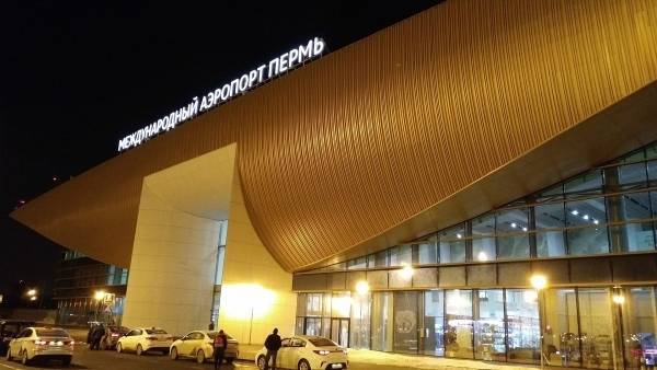 Следовавший из Тюмени в Петербург пассажирский самолет экстренно сел в аэропорту Перми