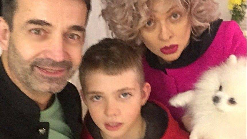 Жену Дмитрия Певцова не узнали без макияжа