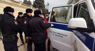 Силовики задержали активистов "Город наш" в Махачкале