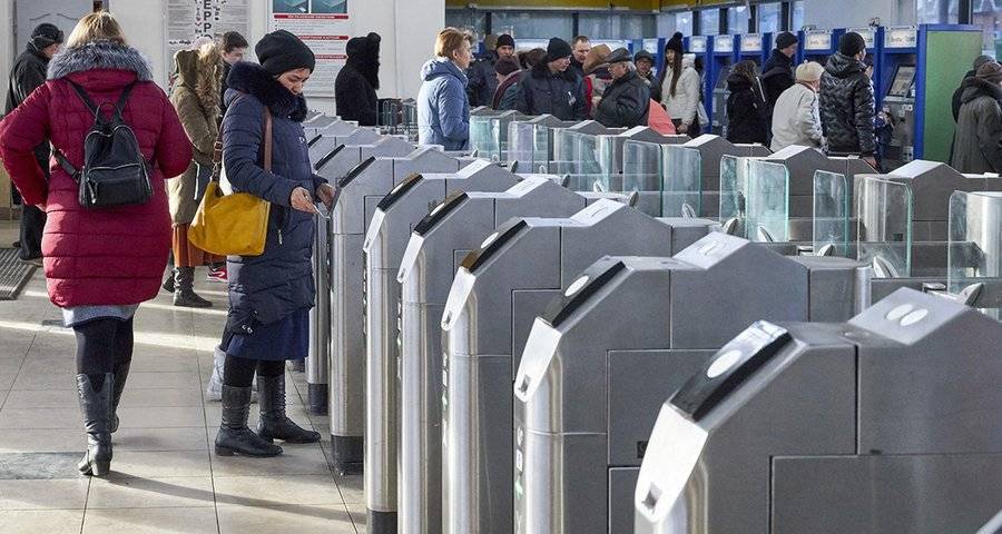 Сотрудники метро будут дежурить на 16 станциях МЦД в Рождество