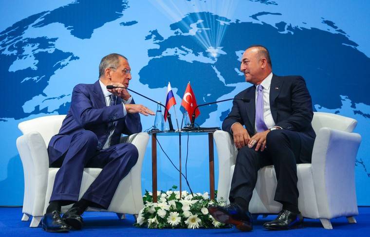 Главы МИД России и Турции обсудили ситуацию на Ближнем Востоке