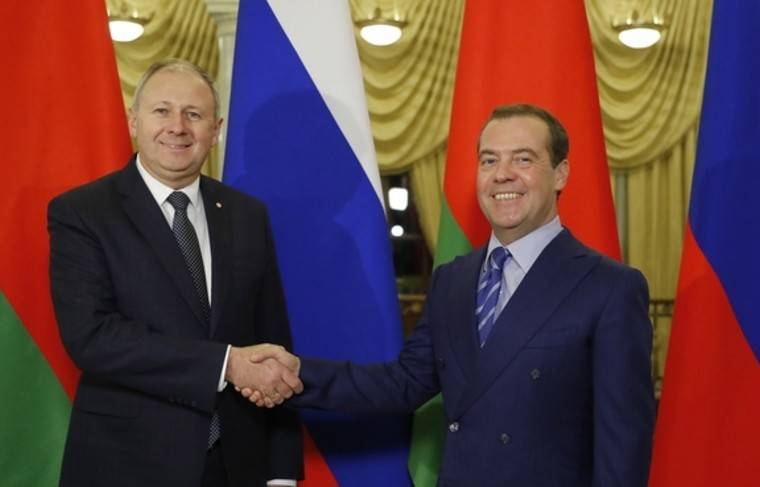 Медведев и премьер Белоруссии обсудили энергетическое сотрудничество