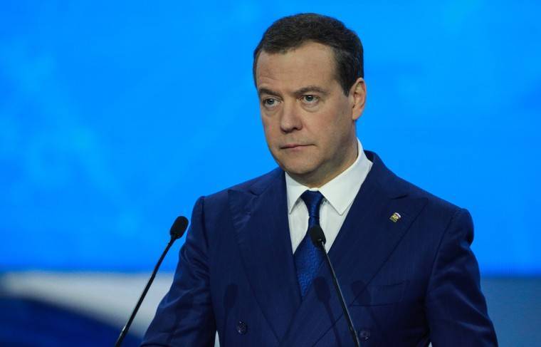Медведев назначил нового главу Департамента гособоронзаказа правительства