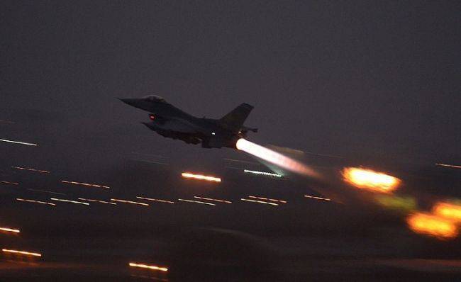США открестились от авиаудара по колонне шиитов к северу от Багдада