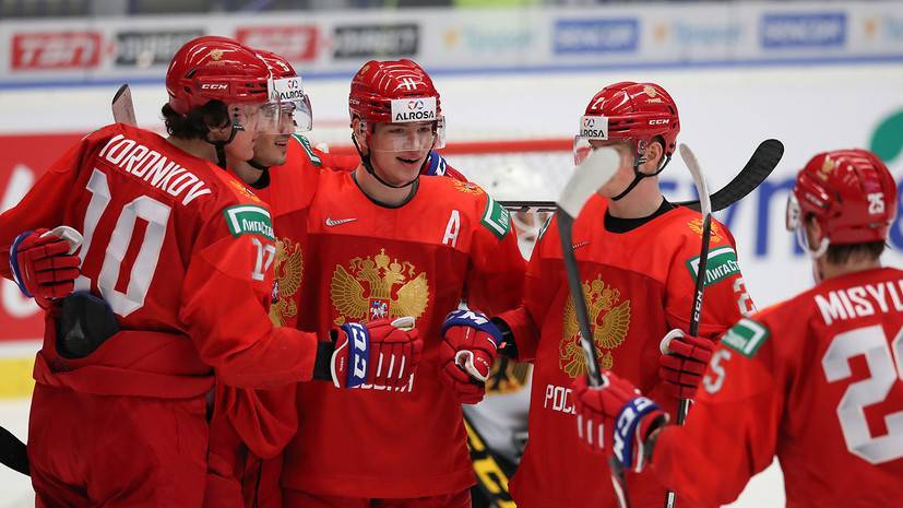 Сборная России по хоккею вышла вперёд в матче полуфинала МЧМ со Швецией