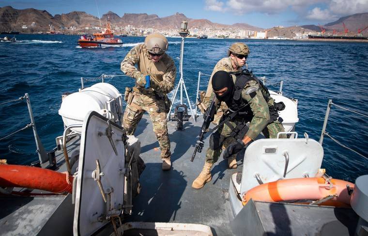 США отменили манёвры у берегов Марокко из-за ликвидации Сулеймани