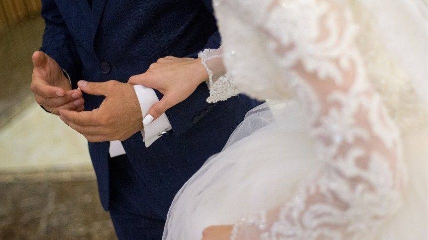 Возраст вступления в брак может измениться в России