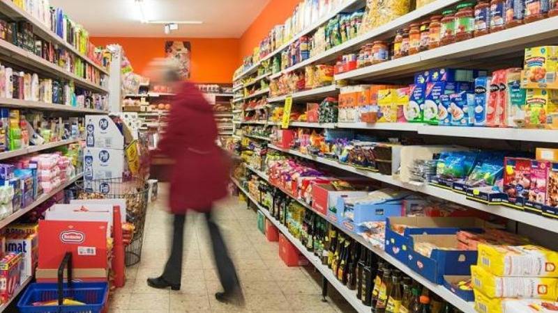 Ваши права в супермаркете: кто заплатит за товар, испорченный во время покупки?