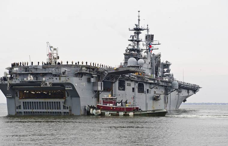 Десантный корабль США с батальоном пехотинцев отправится на Ближний Восток