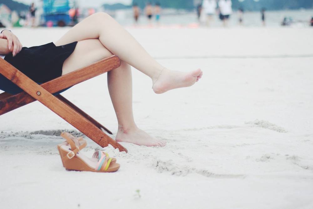 5 причин, почему сидеть нога на ногу вредно для здоровья